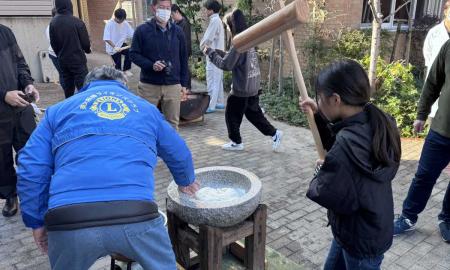 生駒学園　餅つき大会