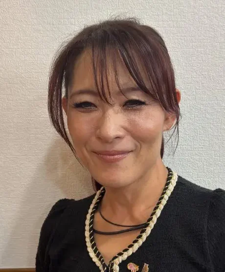 石塚 真知子
